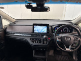 見通しの良い運転席回りとなっておりますので安心して運転をして頂けます!窓が大きいので明るく開放的な室内です