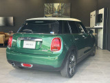 かわいいテールのデザインはほかの車にはない魅力があります。ひと目で&ldquo;MINI&rdquo;とわかるデザインです。