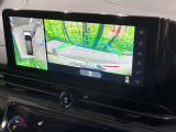 【アラウンドビューモニター】専用のカメラにより、上から見下ろしたような視点で360度クルマの周囲を確認することができます☆死角部分も確認しやすく、狭い場所での切り返しや駐車もスムーズに行えます。