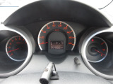 走行距離は、《25664km》となっております。※写真撮影当時の走行距離となっております。ご了承下さませ。