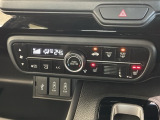 フロント両席にはシートヒーターが付いています!寒い日に便利な装備ですね。