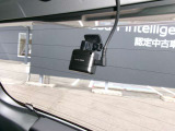 車の運転に前後ドライブレコーダー付き、もしもの時安心です。