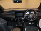 オシャレなインテリアで運転する気分も盛り上がりますよね^^
