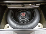 スペアタイヤが装備されております!