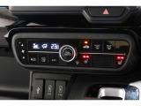 運転席・助手席に寒い日に快適なシートヒーター装備!寒い季節にはありがたいですね!