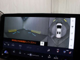 上から車両を見下ろしたような映像をナビゲーション画面に表示する「パノラミックビューモニター(床下透過表示機能付き)も搭載しています。