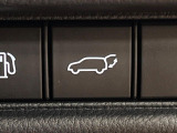 【パワーバックドア】スマートキーや運転席のボタンを押すだけでリアゲートが自動で開閉します!荷物を持っている時や、高い位置にあるバックドアを閉める際に便利な機能です♪