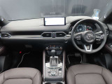 【禁煙車】禁煙車ですから、当然イヤな臭いもございません。単純にキレイなだけでなく、この使用感の少なさがデモUP車ならではですね。ぜひ現車でご確認ください。