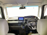 機能的なコックピット。快適な運転を楽しめます。