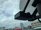 【ドライブレコーダー】時間に合わせた情報をしっかりと録画録音いたします。運転に際してのトラブルや事故などの映像もしっかりと録音録画いたします。