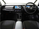 ◆視界広々で非常に運転しやすくロングドライブでも疲れを感じさせないすっきりとまとまったインパネ周りです。