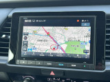 お出かけの際に安心のナビ付です☆バックカメラ機能で駐車もスムーズに行えます。