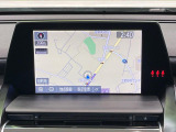 【メーカー純正ナビ】インテリアに溶け込むスタイリッシュな「専用設計」メーカーナビを装備♪視認性や操作性など基本性能にも優れ、より上質なカーライフをお楽しみいただけます。