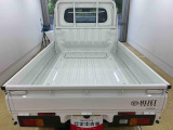 軽自動車はもちろん、乗用車、商用車、福祉車両や他銘柄のお車など、豊富なラインアップで取り揃えております。スタイルも走りも多彩なクルマの中から、お客様にぴったりの1台がきっと見つかります。