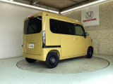 ご納車までの期間ですが、県内のお客様は1、2週間、県外のお客様は2、3週間ほどでご納車が可能となります。ただし、お支払いや書類の状況によっては多少の前後もありますので、その際には何卒ご了承下さい。