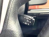 【クルーズコントロール】高速道路もラクラク走行。アクセルを離しても一定速度で走行ができ、長距離運転時の負担を軽減!加速・減速も簡単なスイッチ操作で調整できます。