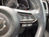 MRCC(マツダレーダークルーズコントロール)は先行車との車間を維持しながら追従走行を行い、長距離でのドライバー負担を軽減させてくれます。