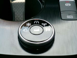 OFF-ROAD、SNOW、AUTO、ECO、SPORTの5種類のドライブモードを設定。