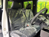 運転席シート廻りは使用感も少なく、良好な状態となっています。丁寧に使われていたことがよくわかりますね。