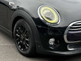 遠方で現車確認が難しいお客様も、ぜひ諦めずにお問い合わせください。お車の状態や装備について詳しくご説明し、写真や動画などでも分かりやすくご案内いたしますので、安心してご検討いただけます。