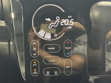 【 オートエアコン 】車内温度を感知して自動で温度調整をしてくれるのでいつでも快適な車内空間を創り上げます!
