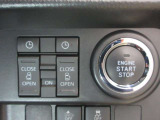 運転席からもスイッチ1つでリヤドアを開閉する事ができます。