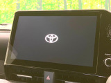 【10.5インチ ディスプレイオーディオ】大画面のディスプレイはAppleCarPlayやAndroidAutoが利用可能。大きな画面でスマホナビアプリ等が利用いただけます♪