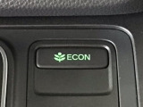 ★ECONスイッチ★ エコドライブを加速しよう!スイッチをONにすると、運転の仕方によるロスを抑え込み燃費をよくするようクルマが頑張ります(*^ー^*)燃費向上にチャレンジ♪