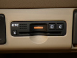ETC装備されております。セットアップ必要ですので、総額とは別に登録費用いただきます。何卒ご理解の程お願い致します。