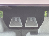 【スマートアシスト】走行中に前方の車両等を認識し、衝突しそうな時は警報とブレーキで衝突回避と被害軽減をアシスト。より安全にドライブをお楽しみいただけます。