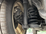 お車を安心してお乗りいただく為には、足回りの定期点検が欠かせません。サービスサポート(有償保証)では無料点検もご提供しており、安心のカーライフをお過ごしいただけるサポート体制が整っています。