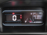 ランプ色で運転状態を表示しエコドライブをサポートするメーター!発電状況バッテリー残量なども一目瞭然!★走行距離も少なめで、まだまだ走れるお車です!