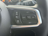 ステアリングスイッチにより、運転中の操作もスムーズにできます。