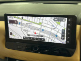 【メーカー純正ナビ】インテリアに溶け込むスタイリッシュな「専用設計」メーカーナビを装備♪視認性や操作性など基本性能にも優れ、より上質なカーライフをお楽しみいただけます。