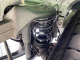 お車を安心してお乗りいただく為には、足回りの定期点検が欠かせません。サービスサポート(有償保証)では無料点検もご提供しており、安心のカーライフをお過ごしいただけるサポート体制が整っています。