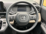 【純正革巻きステアリング】上質な革を使用することで、手にしっかり馴染みとても運転しやすいハンドルです♪