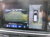 全周囲モニター付きです。車両を上から見たような映像をディスプレイオーディオ画面に表示。運転席からの目視だけでは見にくい、車両周辺の状況をリアルタイムでしっかり確認できます。