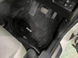 嬉しい純正フロアマット付き♪ 状態も良好です(^^♪