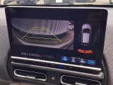 バックカメラも装備しております。車庫入れの苦手なお客様も安心!重宝してくれます!