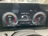 メーターは見やすいです!特に速度計も明るくて見やすくなっております!