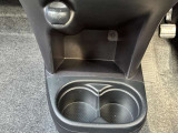 フロントドリンクホルダー