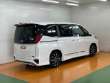 右前から
