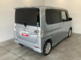 お客様にぴったりなおクルマをお選びいただけますように様々な展示車をご用意致しております!ダイハツの軽自動車だけではなく、他メーカー車やコンパクトカー・ミニバンなども数多く取り揃えております!