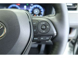 【レーダークルーズコントロール】アクセルペダルを踏まなくても、車間制御モードでは、先行車の車速変化に合わせた追従走行を行い、自動的に加速・減速・停止をします。