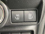 【両側パワースライドドア】スマートキーや運転席のスイッチで後席両側スライドドアの開閉が可能♪電動だから力を入れてドアを開ける必要が無く、小さなお子様でも簡単に開け閉めでき快適です♪