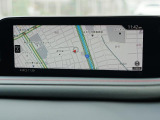 マツダコネクトの8.8インチワイドセンターディスプレイです。『Android Auto』『Apple CarPlay』や独自のコネクテッドサービスに対応したインターフェイスシステムです。