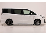 当車両は1年間・走行距離無制限の中古車保証付き!別途料金にて保証期間を最長3年(基本1年+延長2年)まで延長可能です!! 保証修理は全国のトヨタ販売店にて対応可能です♪