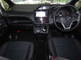 見通しの良いすっきりとした視界で誰でも運転しやすいです。運転のしやすさは疲れにくさにもつながりますよ♪