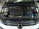 ●Volkswagenを知り尽くしたスペシャリストが隅々まで整備●各モデルの情報がインプットされた専用テスターで過去の細かな不具合を確認。モデルごとや部位ごとに専用スペシャルツールを用いて整備します。