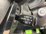 【レーダークルーズコントロール】高速道路での長距離走行が楽に!!自動で速度を保つクルーズコントロールが、衝突軽減システムと連携し、前方の車両を感知して車間を保つように速度調節してくれます!!
